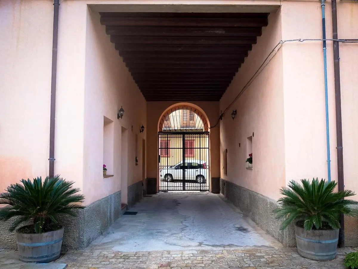 Bed and Breakfast Baglio Bonomo Castelbuono  Bed & Breakfast Castelbuono (Sicily)